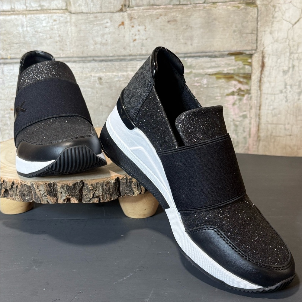 Women’s M.K. Felix Trainer Size 7 NIB